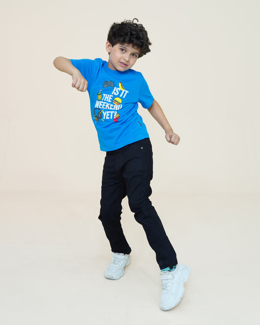 Weekend Vibes – Sky Blue